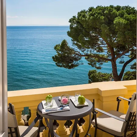 Hotel Kvarner - Liburnia Opatija Exterior photo